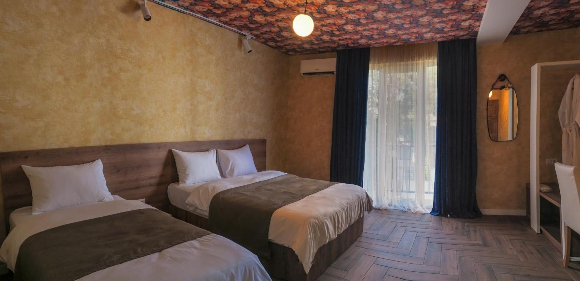 Hotel Hills In Old Tbilisi Ngoại thất bức ảnh