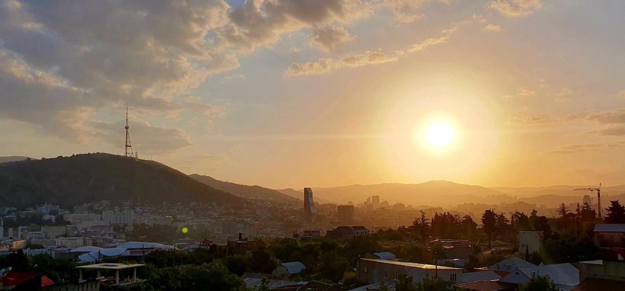 Hotel Hills In Old Tbilisi Ngoại thất bức ảnh